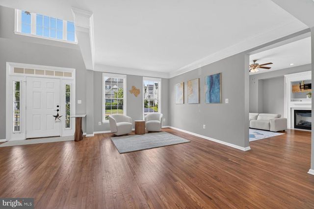 43314 FULLERTON ST, Ashburn, VA 20147