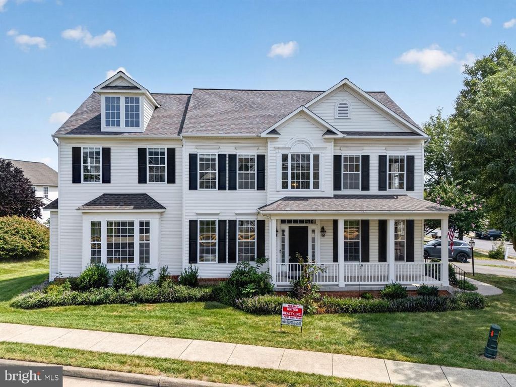 43314 FULLERTON ST, Ashburn, VA 20147