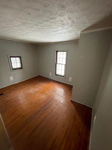 3531 Lockbourne Road, Columbus, OH 43207