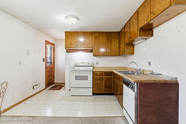 6503 Connie Dr, Louisville, KY 40258