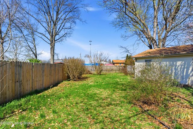 6503 Connie Dr, Louisville, KY 40258