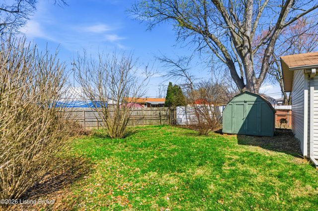 6503 Connie Dr, Louisville, KY 40258