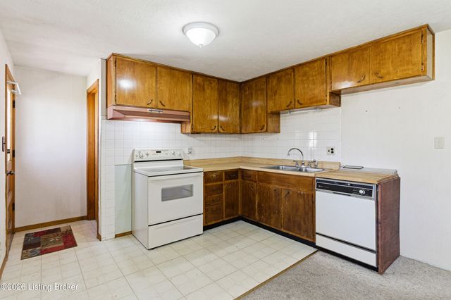 6503 Connie Dr, Louisville, KY 40258