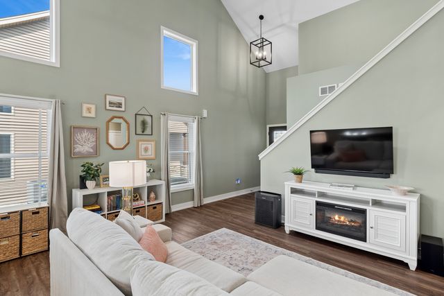 534 Sudbury Circle, Oswego, IL 60543