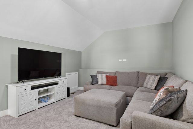 534 Sudbury Circle, Oswego, IL 60543