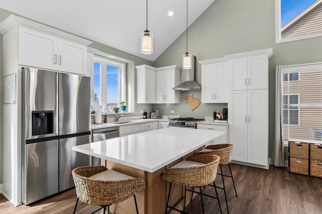 534 Sudbury Circle, Oswego, IL 60543