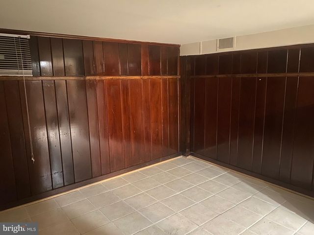 1423 RUATAN ST, Hyattsville, MD 20783