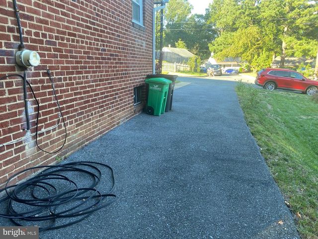 1423 RUATAN ST, Hyattsville, MD 20783