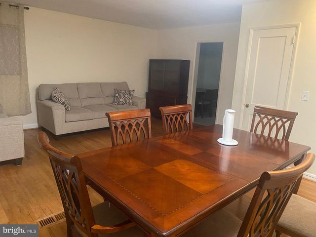 1423 RUATAN ST, Hyattsville, MD 20783