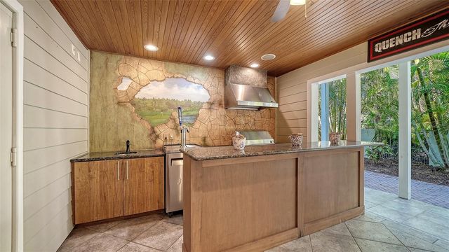 1695 HYDE PARK STREET, Sarasota, FL 34239