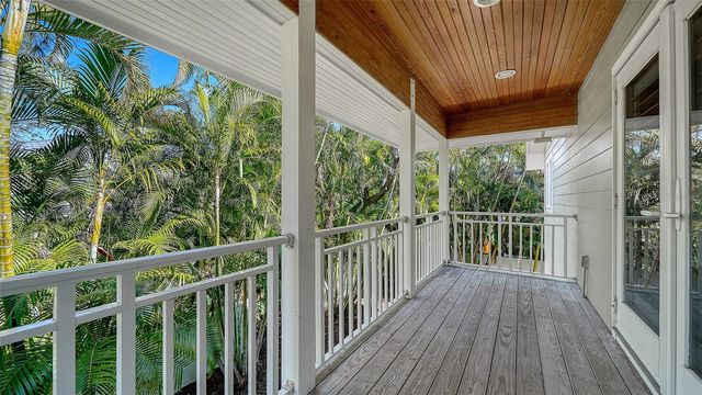 1695 HYDE PARK STREET, Sarasota, FL 34239