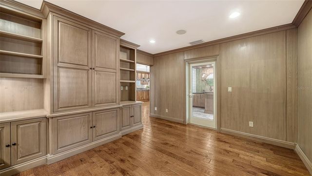 1695 HYDE PARK STREET, Sarasota, FL 34239