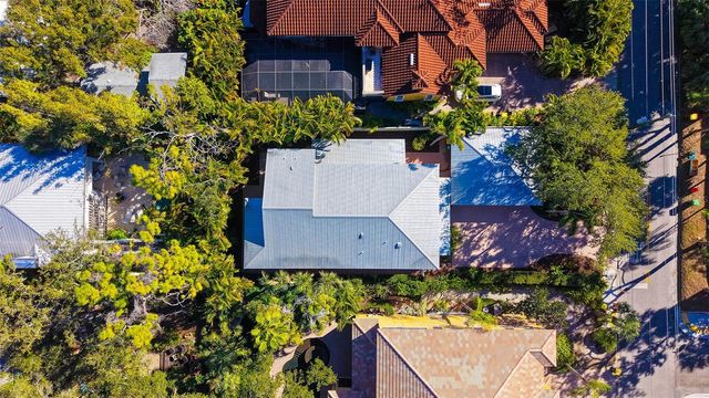 1695 HYDE PARK STREET, Sarasota, FL 34239