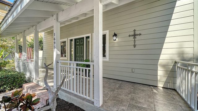 1695 HYDE PARK STREET, Sarasota, FL 34239