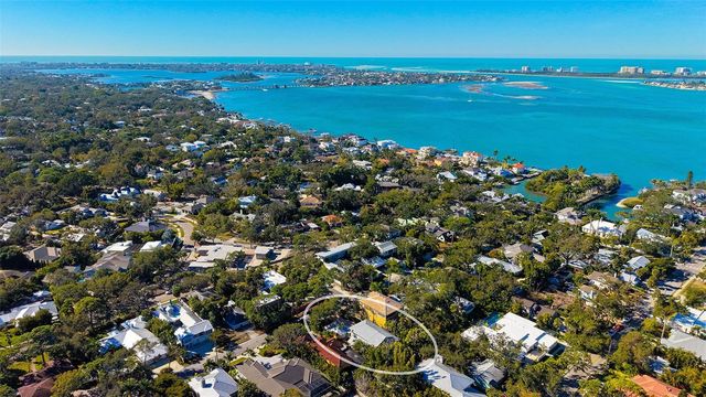 1695 HYDE PARK STREET, Sarasota, FL 34239