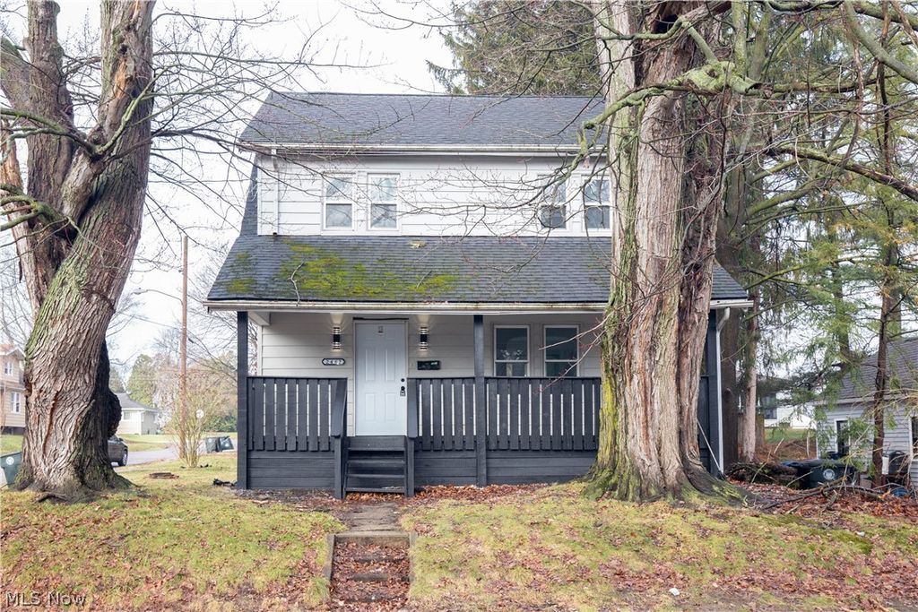 2462 Edwin Avenue, Akron, OH 44314