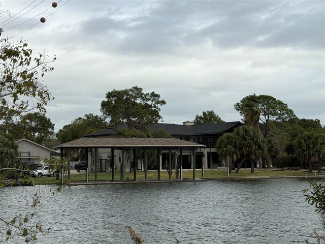 18617 Egret Bay Boulevard 712, Webster, TX 77058
