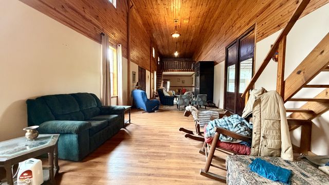 309 Charley Davis Rd, Goodspring, TN 38460