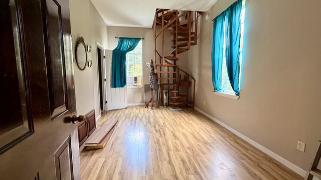 309 Charley Davis Rd, Goodspring, TN 38460