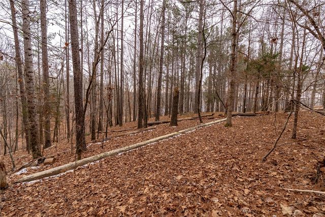109 Hawks Bay Court, Six Mile, SC 29682