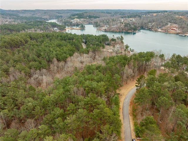 109 Hawks Bay Court, Six Mile, SC 29682