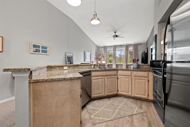 1039 NORMANDY TRACE ROAD 1039, Tampa, FL 33602