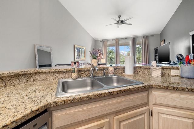 1039 NORMANDY TRACE ROAD 1039, Tampa, FL 33602
