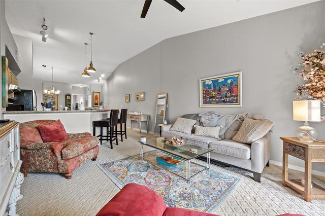 1039 NORMANDY TRACE ROAD 1039, Tampa, FL 33602