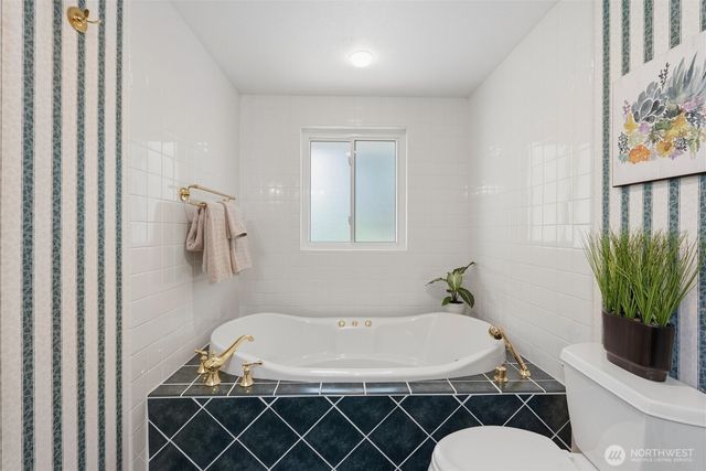 1036 146th Avenue SE, Bellevue, WA 98007
