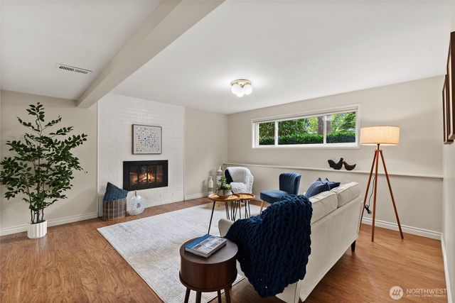 1036 146th Avenue SE, Bellevue, WA 98007