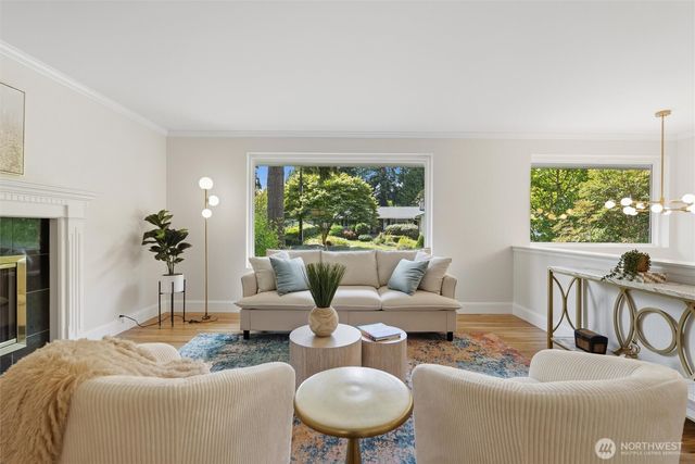 1036 146th Avenue SE, Bellevue, WA 98007