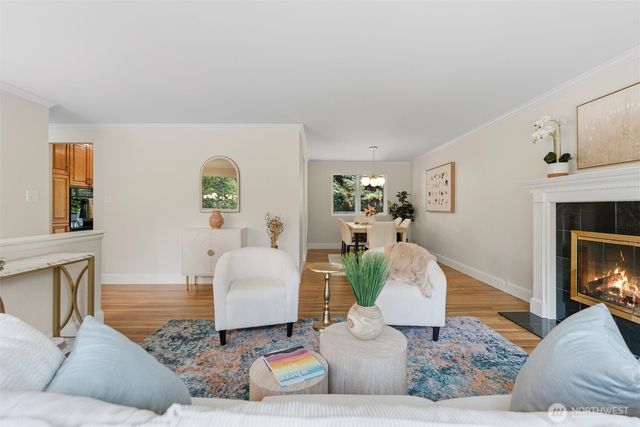 1036 146th Avenue SE, Bellevue, WA 98007
