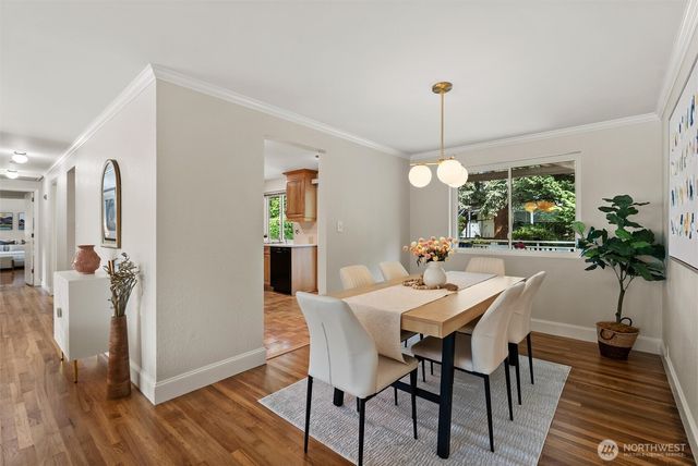 1036 146th Avenue SE, Bellevue, WA 98007