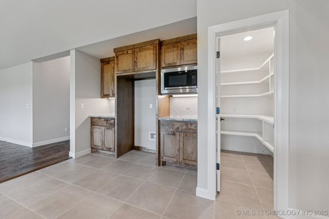 10683 S 233rd East Avenue, Broken Arrow, OK 74014