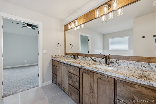 10683 S 233rd East Avenue, Broken Arrow, OK 74014