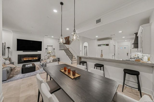 123 Eaton St Apt 102, San Antonio, TX 78209