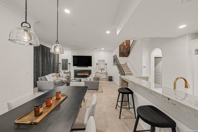 123 Eaton St Apt 102, San Antonio, TX 78209