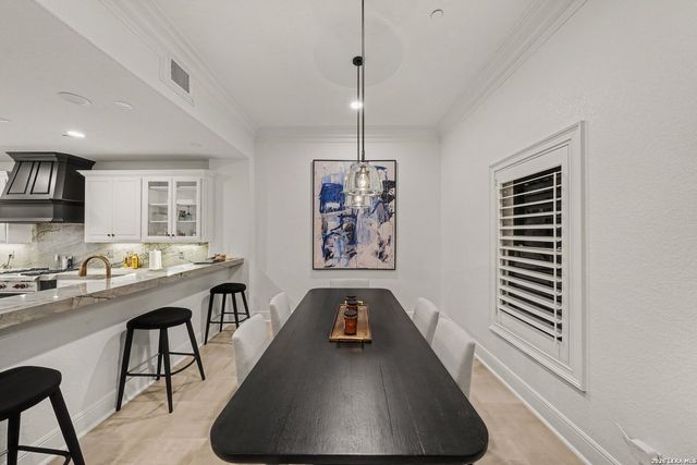 123 Eaton St Apt 102, San Antonio, TX 78209