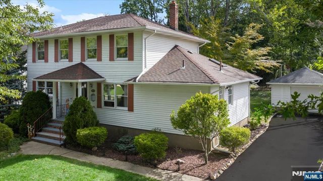 116 Pyle Street, Oradell, NJ 07649