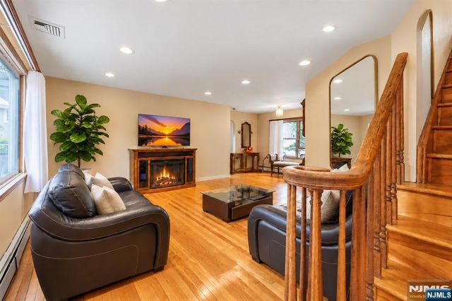 116 Pyle Street, Oradell, NJ 07649