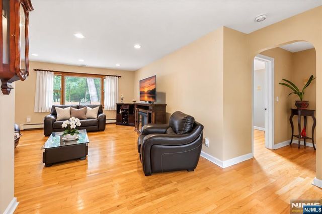 116 Pyle Street, Oradell, NJ 07649