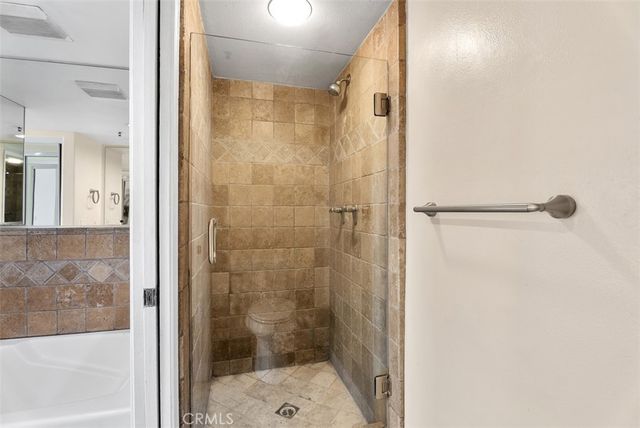 200 Pacific Coast Highway 302, Huntington Beach, CA 92648