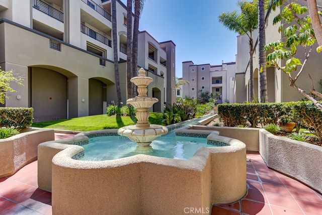 200 Pacific Coast Highway 302, Huntington Beach, CA 92648