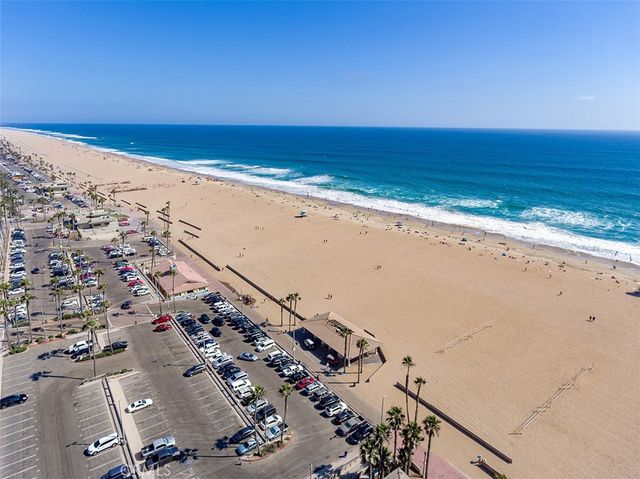 200 Pacific Coast Highway 302, Huntington Beach, CA 92648