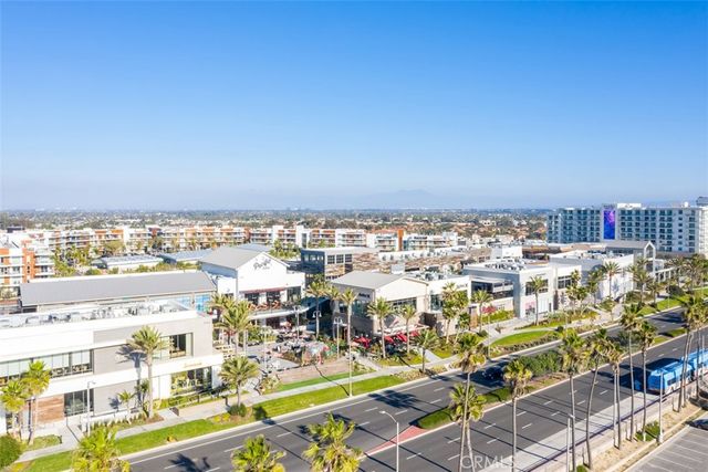200 Pacific Coast Highway 302, Huntington Beach, CA 92648