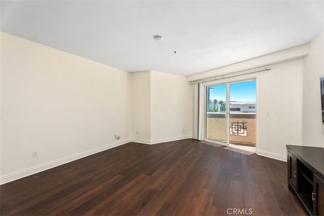 200 Pacific Coast Highway 302, Huntington Beach, CA 92648