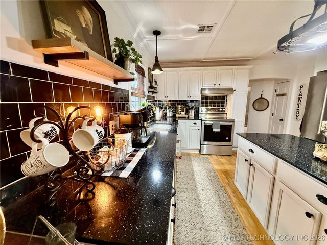 41 Lynnwood, Hartshorne, OK 74547