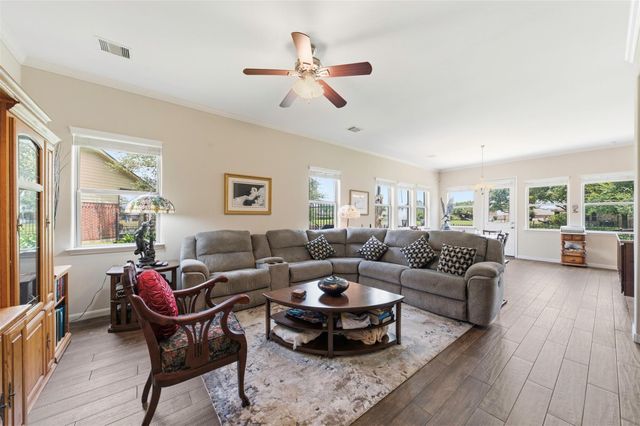 26207 Christen Canyon Lane, Richmond, TX 77406