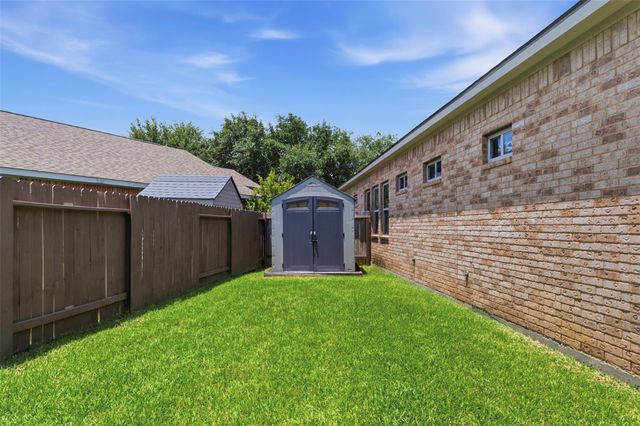 26207 Christen Canyon Lane, Richmond, TX 77406