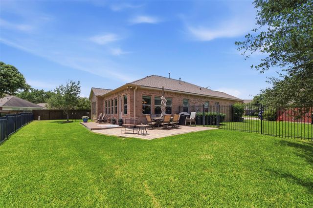 26207 Christen Canyon Lane, Richmond, TX 77406